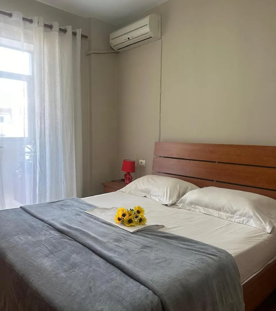 Square Apartments Tiran Arnavutluk